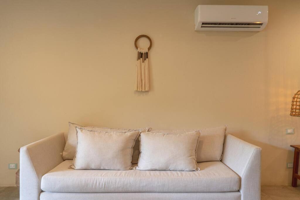 New 1 Bedroom - Apartment